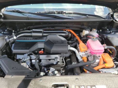 Certified 2024 Hyundai Tucson Limited AWD/4WD image 11
