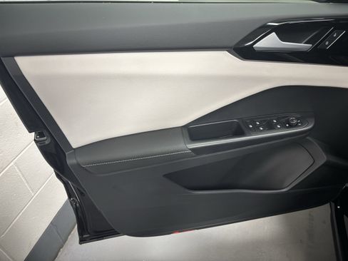 New 2025 Volkswagen Taos S image 2