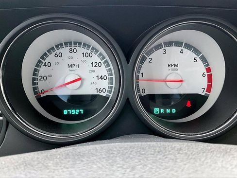 Used 2009 Dodge Challenger R/T image 26