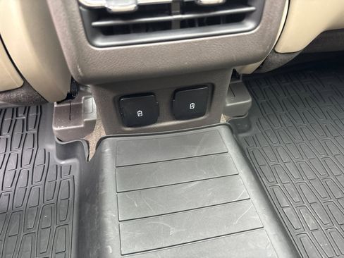 Certified 2023 Lincoln Corsair AWD w/ Equipment Group 101A image 33