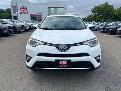 Used 2016 Toyota RAV4 XLE AWD/4WD image 2