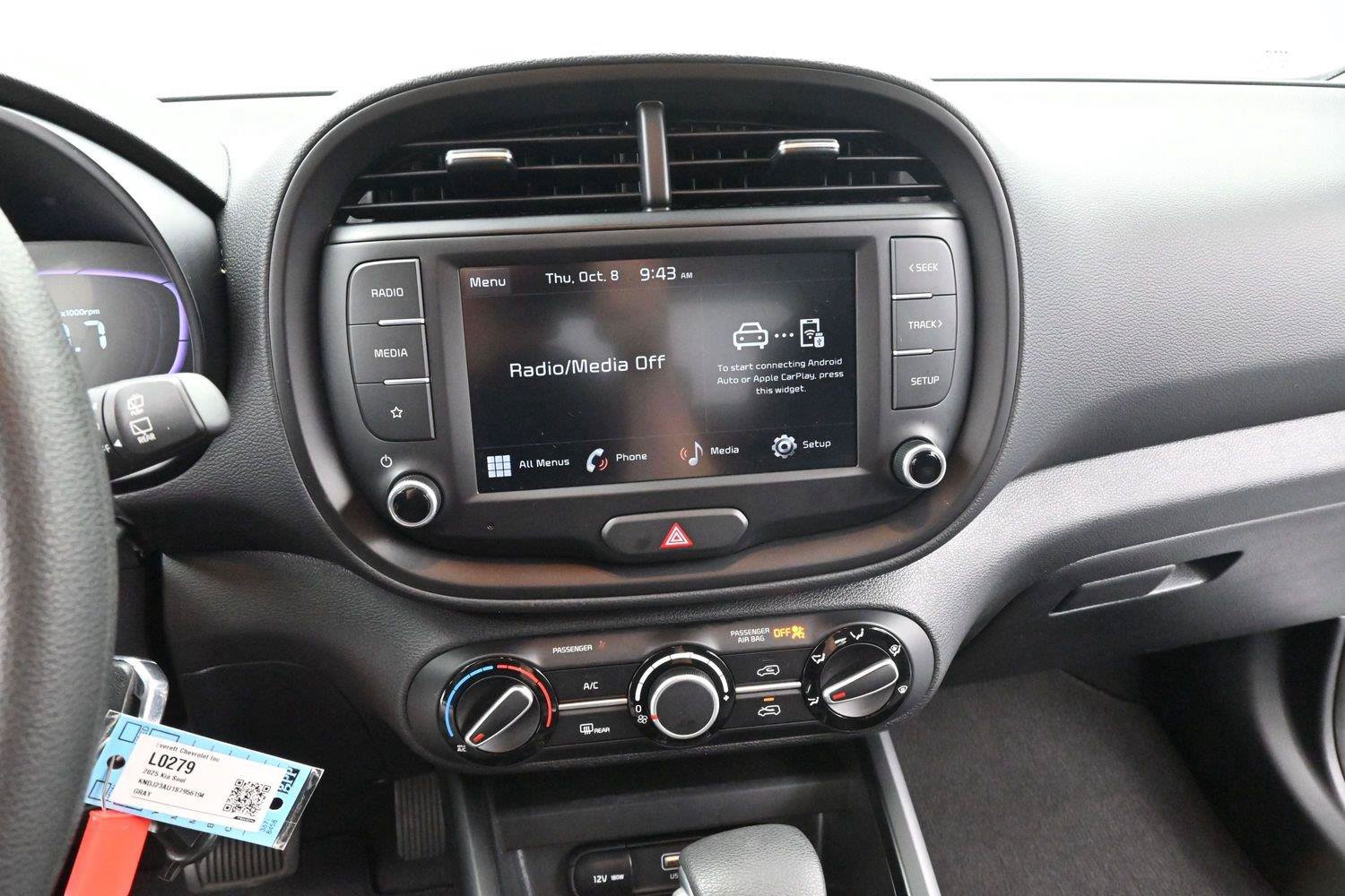 Used 2025 Kia Soul LX FWD image 19