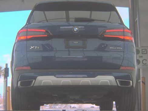 Used 2021 BMW X5 sDrive40i w/ Premium Package image 7