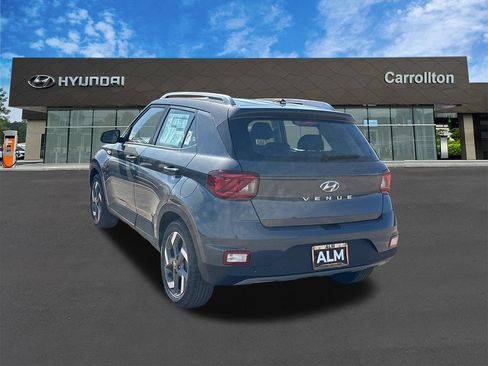 New 2026 Hyundai Venue SEL FWD image 8