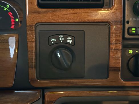 Used 1999 Ford F350 4x4 Crew Cab DRW Super Duty image 35