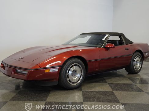 Used 1987 Chevrolet Corvette Convertible RWD image 23