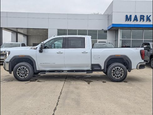 New 2026 GMC Sierra 2500 SLT w/ SLT Premium Package image 9