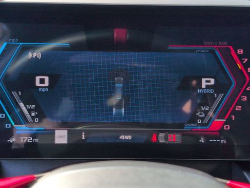 Used 2025 BMW M5 Touring w/ Executive Package image 19