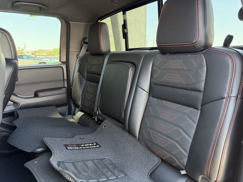Used 2025 Nissan Frontier PRO-4X w/ Pro Premium Package AWD/4WD image 35
