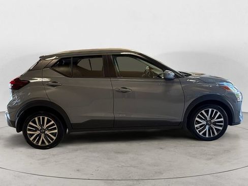 Certified 2023 Nissan Kicks SV FWD image 6