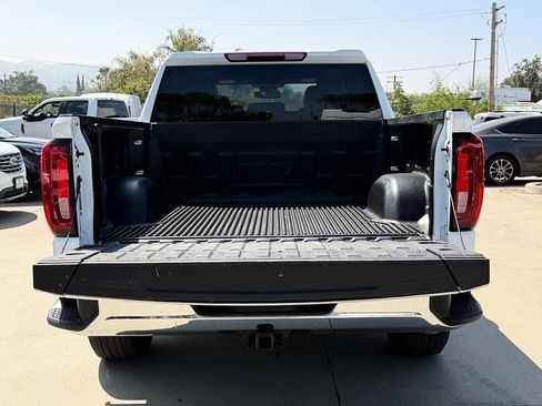 Used 2025 GMC Sierra 1500 SLT RWD image 14