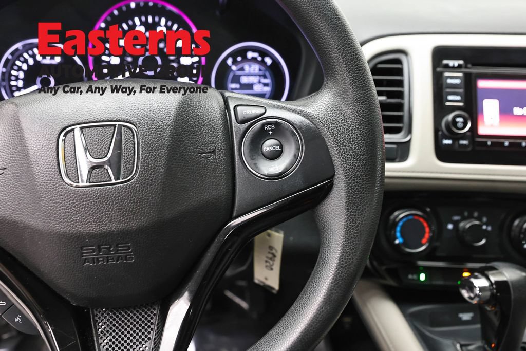 Used 2021 Honda HR-V LX image 16