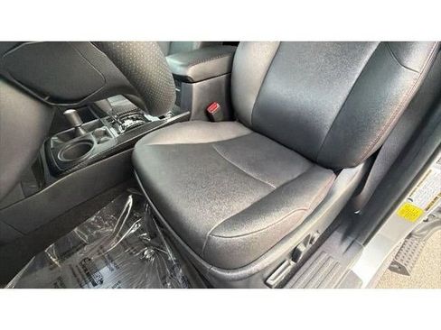 Certified 2021 Toyota 4Runner Venture w/ Moonroof Package AWD/4WD image 19