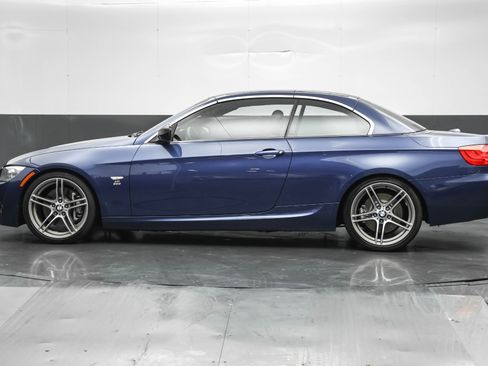 Used 2012 BMW 335is Convertible image 36
