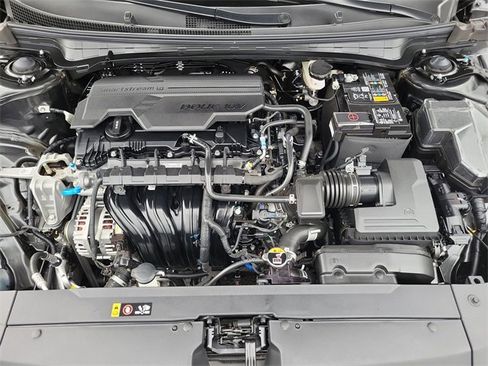 Used 2025 Kia K4 LXS image 26