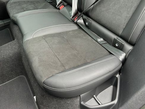 Used 2023 Volvo XC40 Recharge Plus image 51