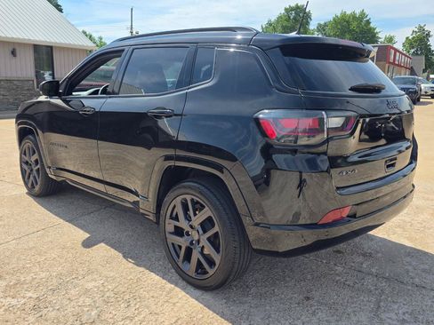 Used 2024 Jeep Compass Limited w/ High Altitude Package AWD/4WD image 15