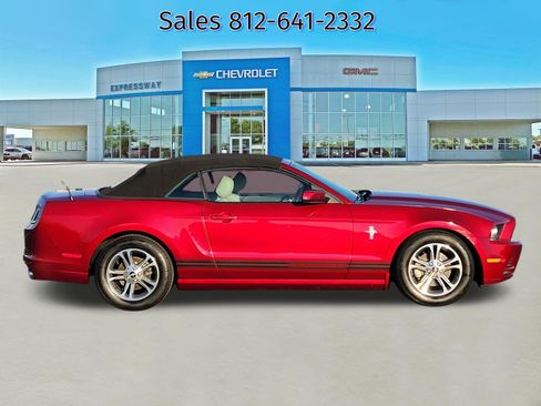 Used 2014 Ford Mustang Premium image 8