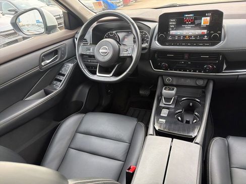 Used 2023 Nissan Rogue SL w/ SL Premium Package image 20