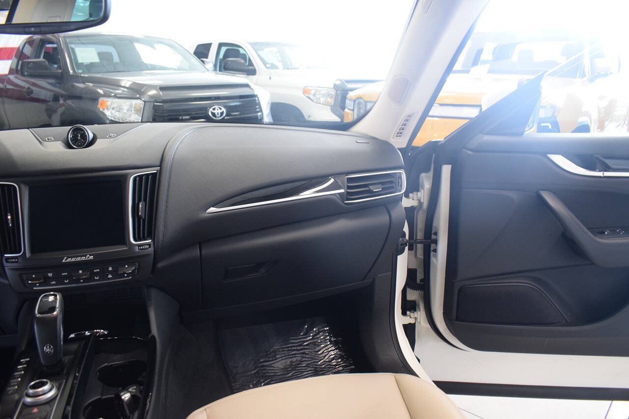 Used 2020 Maserati Levante S AWD/4WD image 22
