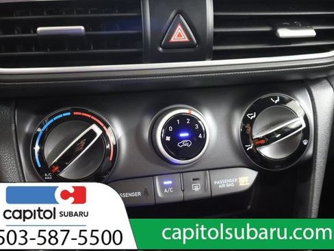 Used 2020 Hyundai Kona SEL Plus AWD/4WD image 23
