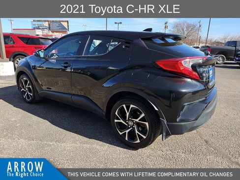 Used 2021 Toyota C-HR XLE image 8