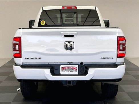 Used 2024 RAM 2500 Laramie AWD/4WD image 3