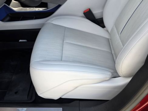 Used 2026 Cadillac Optiq Luxury 2 w/ LPO, Floor Liner Package AWD/4WD image 20
