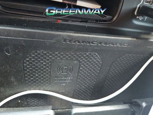Used 2024 RAM 1500 Laramie AWD/4WD image 34