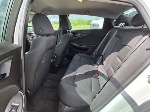 Used 2024 Chevrolet Malibu LT FWD image 15