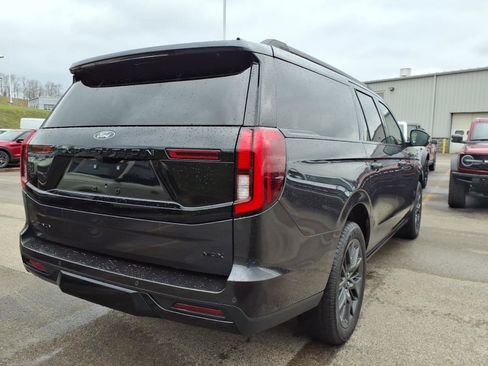 Used 2025 Ford Expedition Max Platinum w/ Stealth Performance Package image 5
