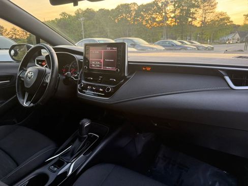 Used 2019 Toyota Corolla SE FWD image 13