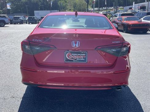 Used 2024 Honda Civic Sport image 3