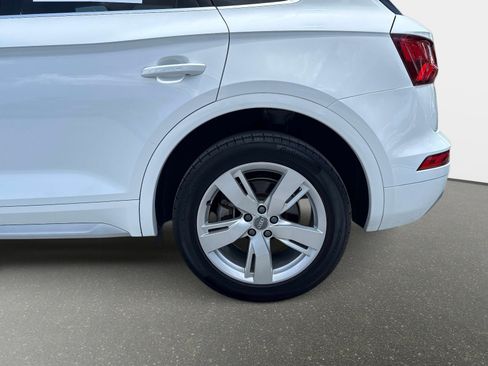 Used 2018 Audi Q5 2.0T Premium Plus w/ Premium Plus Package AWD/4WD image 11
