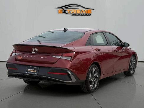 Used 2025 Hyundai Elantra Sport FWD image 6