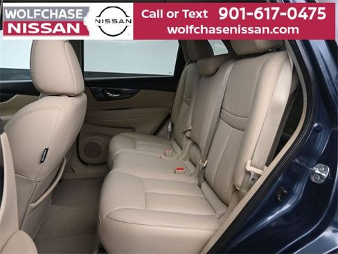 Used 2015 Nissan Rogue SL w/ SL Premium Package image 14