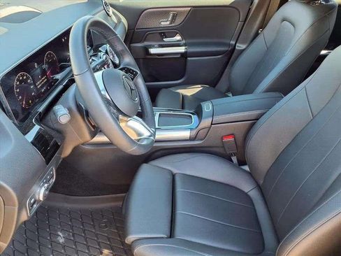 Used 2025 Mercedes-Benz GLA 250 image 15