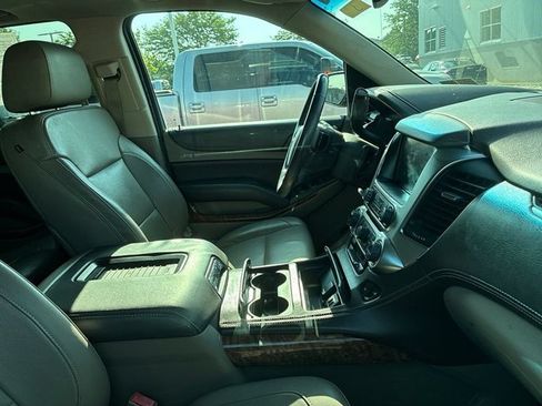 Used 2015 Chevrolet Suburban LTZ AWD/4WD image 8