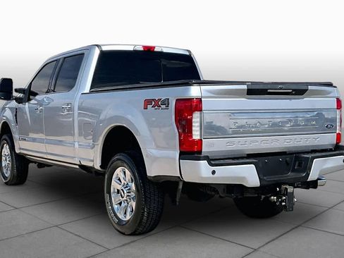 Used 2017 Ford F250 Platinum w/ Platinum Ultimate Package AWD/4WD image 12