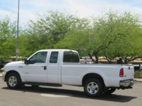 Used 2007 Ford F250 Lariat RWD image 5
