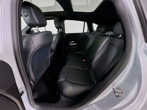 Used 2025 Mercedes-Benz GLA 250 image 25