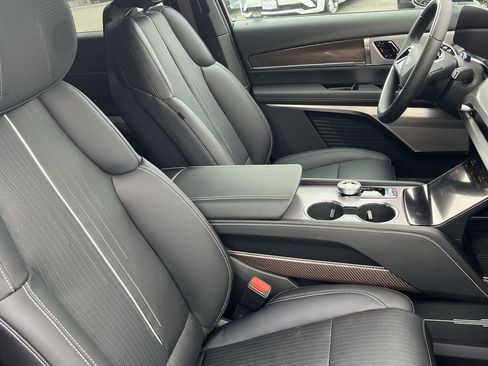 New 2026 Cadillac Vistiq Sport image 18