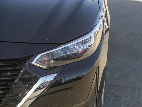 Certified 2025 Nissan Sentra S FWD image 4