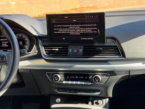 Used 2025 Audi Q5 2.0T Premium w/ Convenience Plus Package image 14