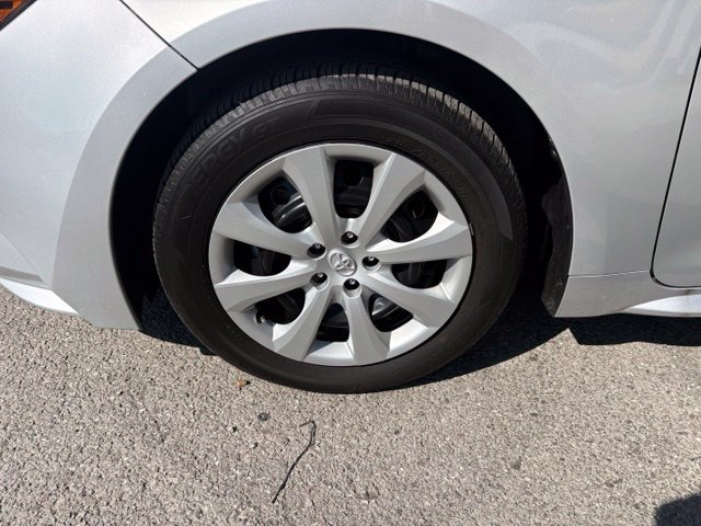 Used 2024 Toyota Corolla LE FWD image 13