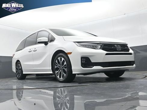 Used 2025 Honda Odyssey Elite image 17