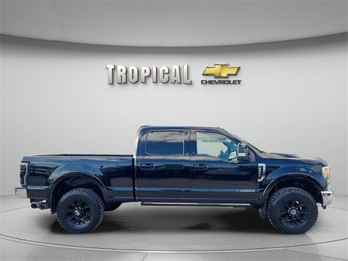 Used 2021 Ford F250 Lariat w/ Tremor Off-Road Package image 6
