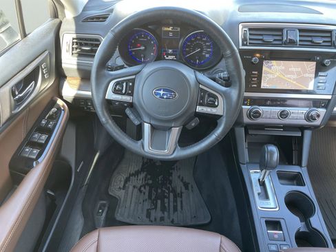 Used 2017 Subaru Outback 3.6R Touring image 14