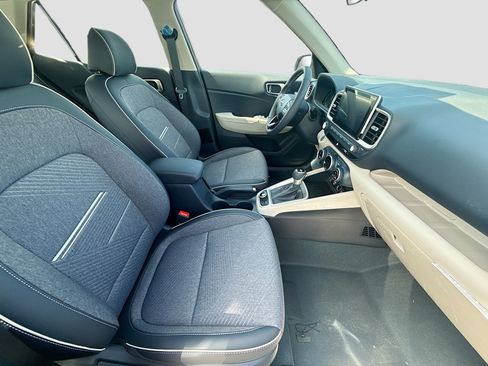 New 2026 Hyundai Venue SEL FWD image 20