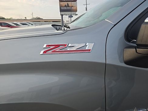 Used 2025 Chevrolet Silverado 1500 LTZ w/ LTZ Convenience Package II AWD/4WD image 10